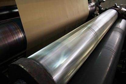 image showing paper going through rollers as per typical splicing application